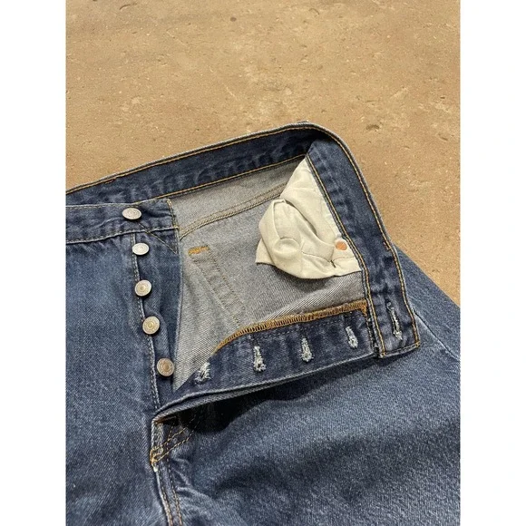 Levis 501 Jeans Mens 35x31 Medium Wash Blue Straight Leg Button Fly Distressed - Picture 6 of 16